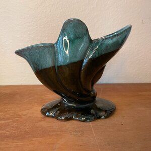 Vintage Beauceware Quebec Tri Petal blue/green and black footed Vase